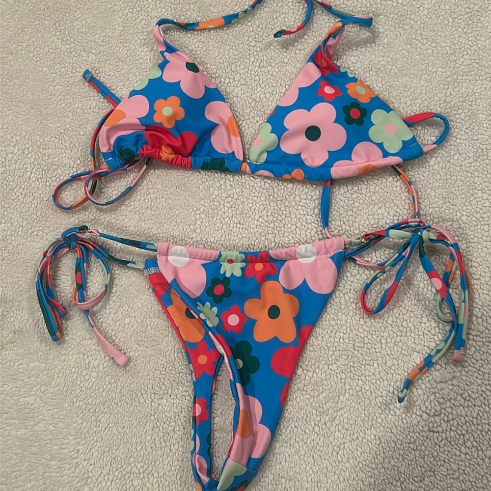 Floral bikini